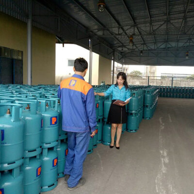 Gas Petrolimex tại kho của các đại lý gas lớn trên địa bàn tỉnh Hòa Bình