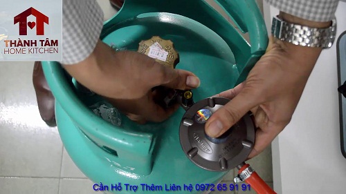 Kiểm tra bình gas và van gas